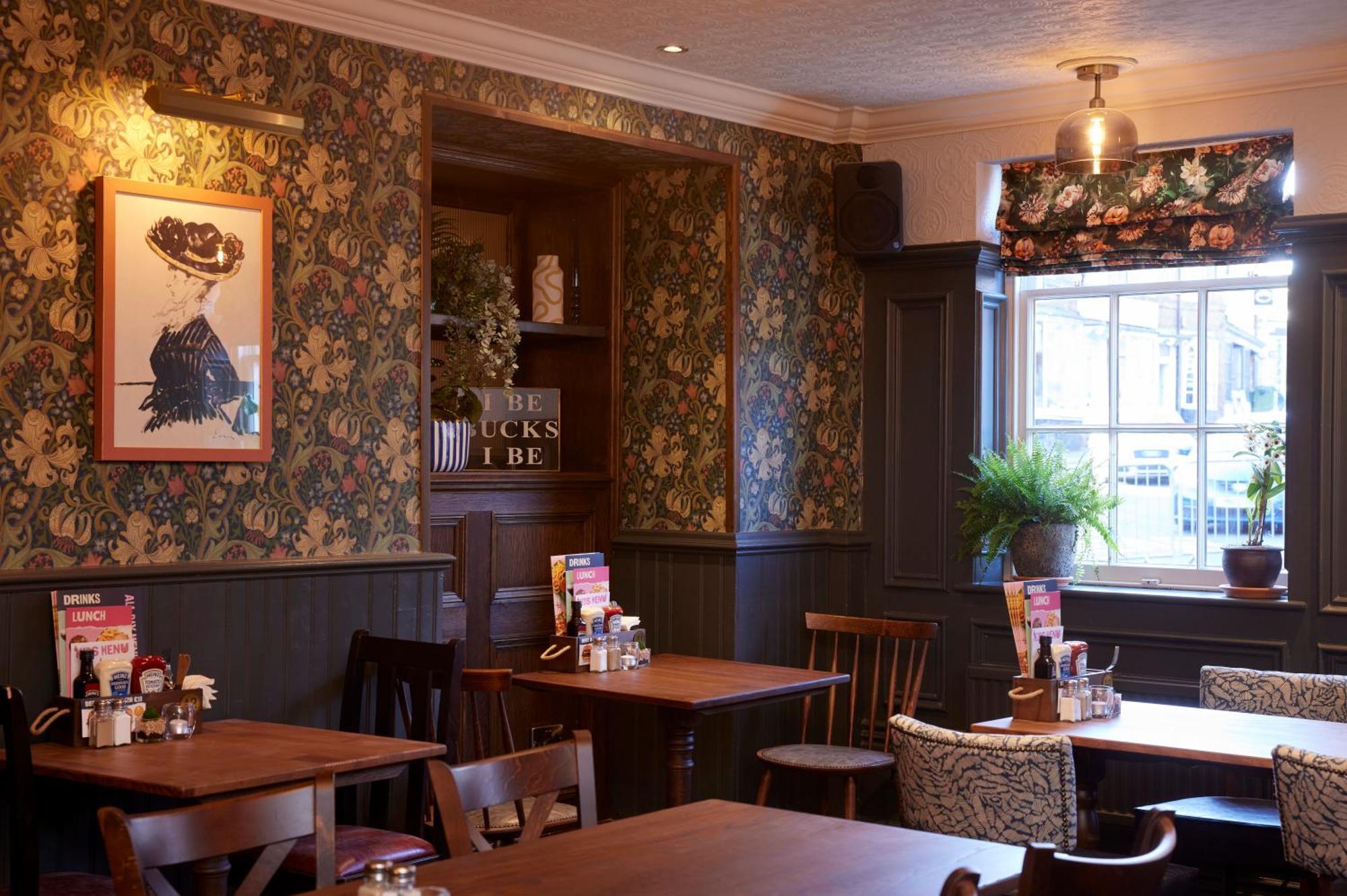 The White Hart Inn By Greene King Inns Бъкингам Екстериор снимка
